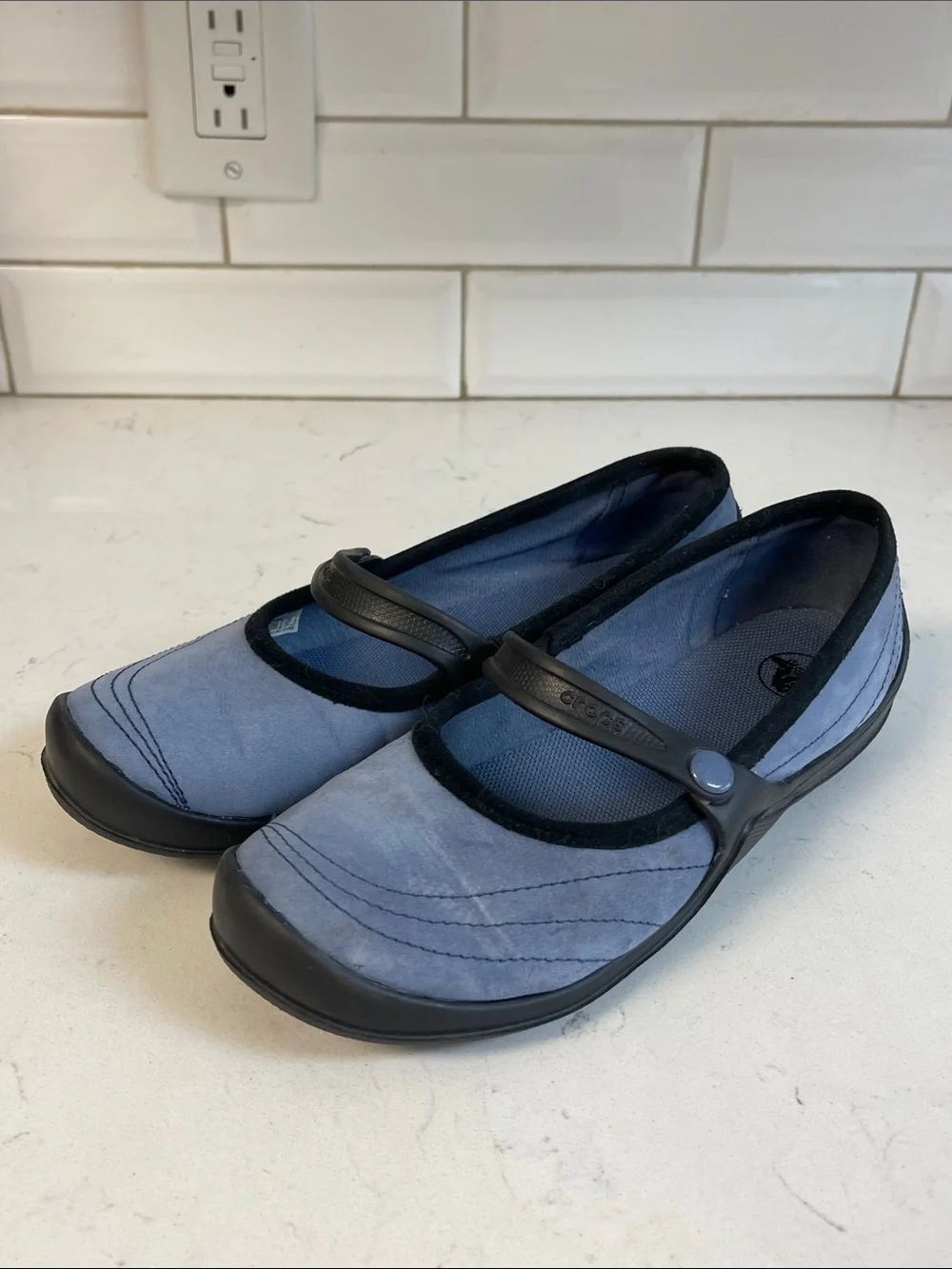 Crocs Wrapped MJ “Mary Jane” Slip On Blue & Black Women’s Size 6 Style # 10888